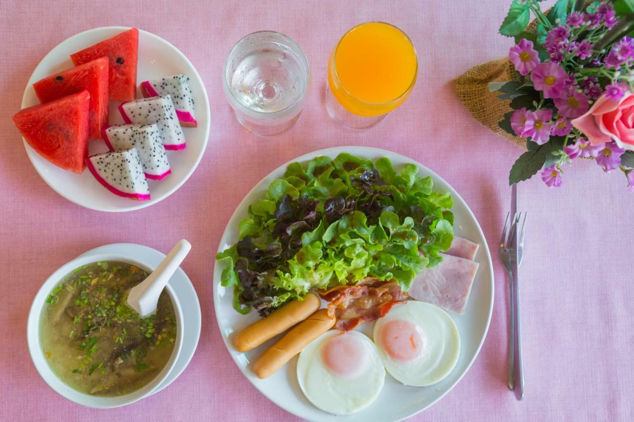 Villa Reina Resort Nong Nam Daeng Екстериор снимка